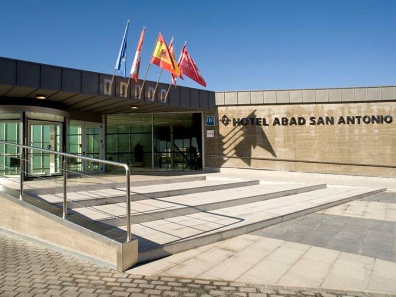 Arva Abad San Antonio Hotel Леон Екстериор снимка